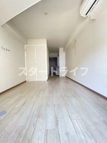 大阪市東淀川区小松２丁目の賃貸マンションの寝室