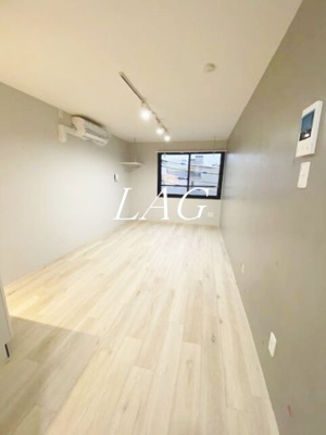 【寝室】 | Bloom Tower Oshiage | 寝室です。