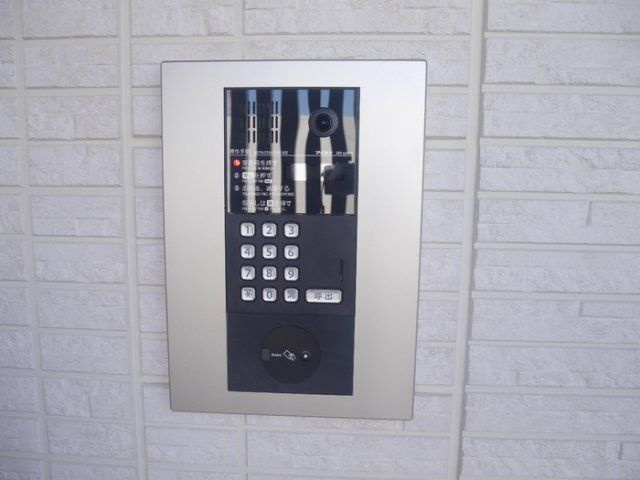 D-Residence千里丘のエントランス
