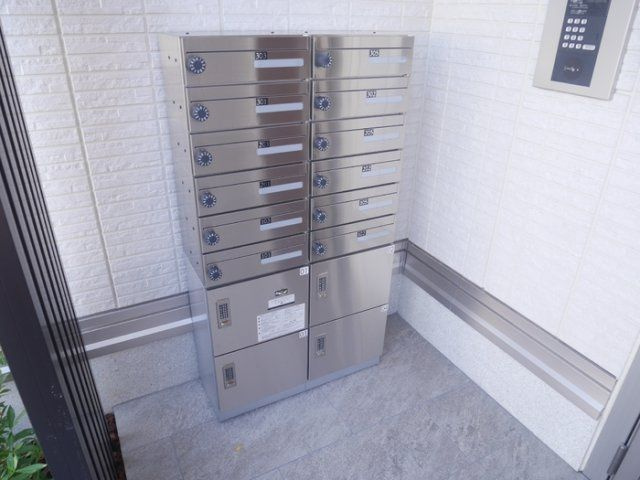 D-Residence千里丘のロビー