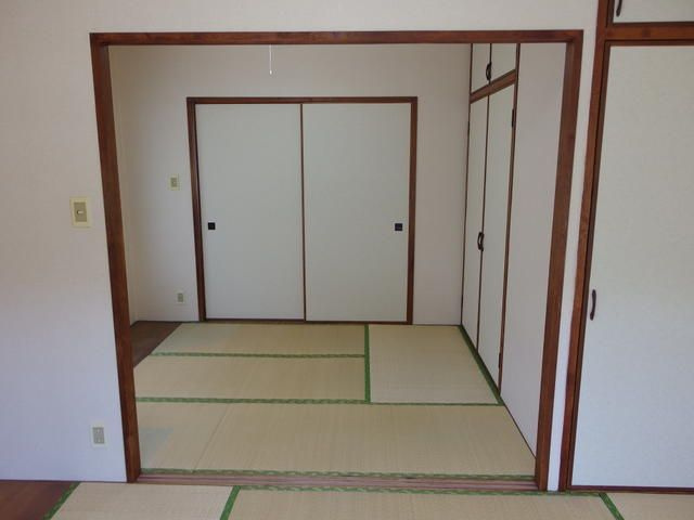 石川ハイムの居間・リビング