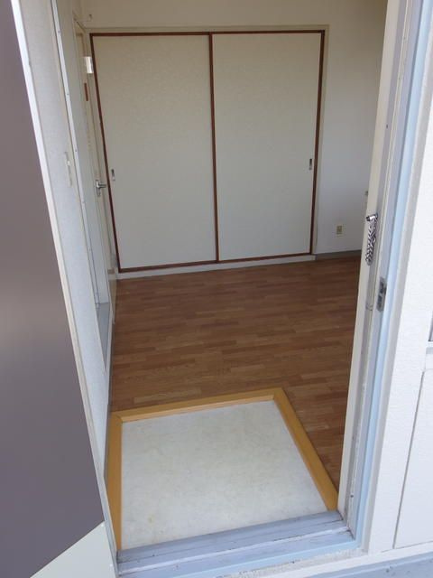 石川ハイムの玄関