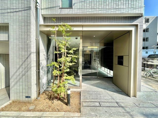 レジディア神楽坂Ⅱのエントランス