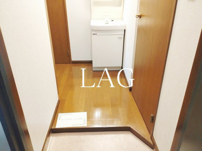 【玄関】 | シャトレ戸邊 | 玄関です。