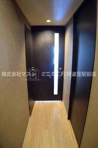 Imperial Suite 南堀江の玄関