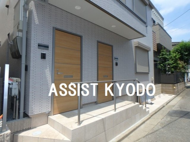 ラシーネ上用賀のエントランス