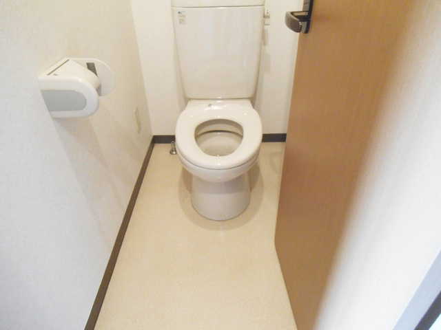 コンフォリア赤羽岩淵のトイレ|広く使いやすいトイレです！