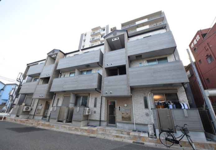 ＡＱＵＥ８の外観