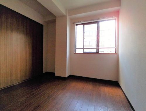 メゾン・シャルマンの寝室|落ち着いて過ごせるお部屋なので、寝室にいかがでしょうか