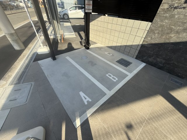 【駐車場】ファーストフィオーレ大阪ウエストウェルビング 