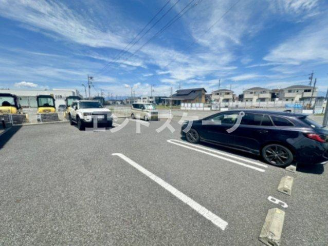 ラフェリカーナ・Ｍの駐車場|高崎、前橋のお部屋探しはエンドスケープまで！お客様の理想お聞かせ下さい♪