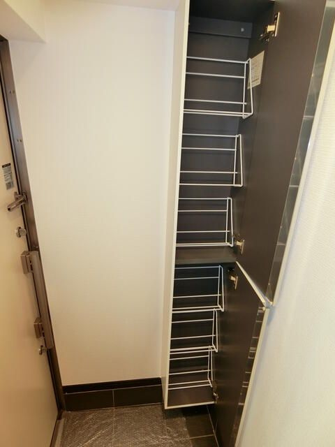 ＡＶＥＮＩＲ町屋の収納