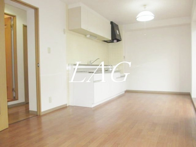 【居間・リビング】 | サンパティークメゾン | 洋室のお部屋です。