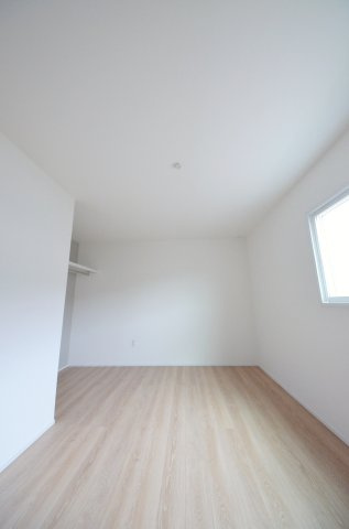 中野二丁目の洋室|全居室収納スペース有、お部屋が広く綺麗に使えます