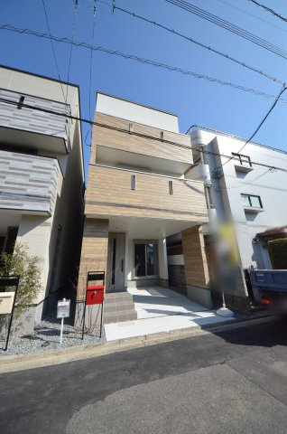 宇品御幸三丁目の外観|宇品四丁目電停徒歩4分
駐車は1台可能です