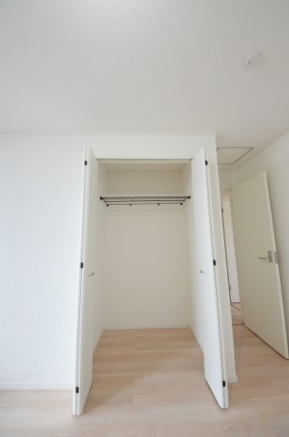 向洋新町三丁目の収納|全居室収納スペース有、お部屋が広く綺麗に使えます