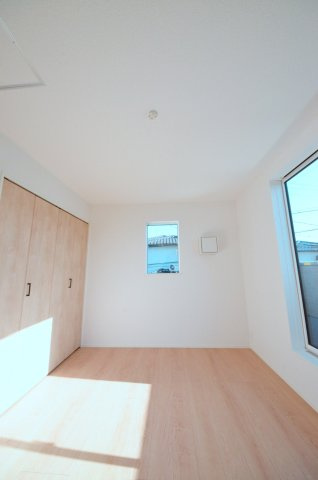 落合南一丁目の洋室|全居室収納スペース有、お部屋が広く綺麗に使えます