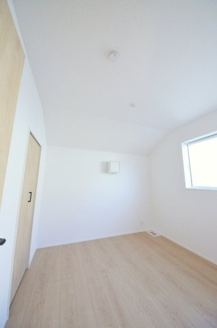 落合南一丁目の洋室|全居室収納スペース有、お部屋が広く綺麗に使えます