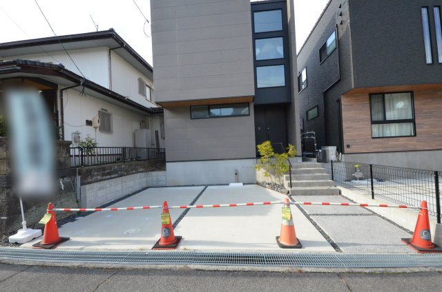 五月が丘二丁目の駐車場|敷地35坪
駐車は2台可能です
