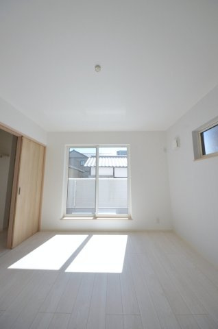 宇品御幸四丁目の洋室|全居室収納スペース有、お部屋が広く綺麗に使えます