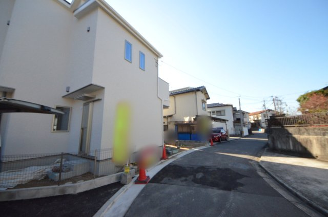 平良一丁目の前面道路含む現地写真|前面道路は交通量が少なく駐車楽々です