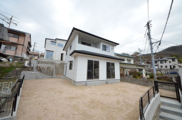 矢野東四丁目の庭|敷地広々84坪
広い庭スペースがあります