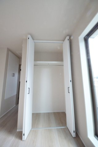 宇品御幸一丁目の洋室|全居室収納スペース有、お部屋が広く綺麗に使えます