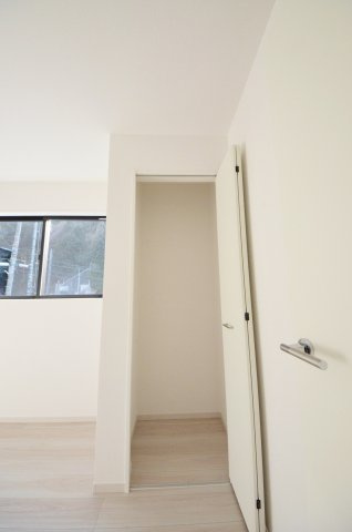 瀬戸ハイム四丁目の収納|全居室収納スペース有、お部屋が広く綺麗に使えます