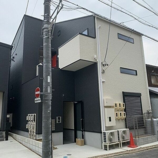 プランドール名駅の外観