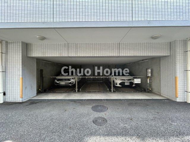 アーデル三ノ輪サウスフォートの駐車場|【敷地内駐車場】最新の空き状況や費用などの詳細は担当スタッフまでお問い合わせください。