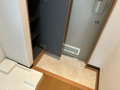 【玄関】 | スプリングヒルズ | 別部屋参考写真