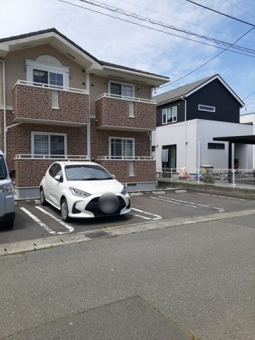 カーサ・プラシードの駐車場