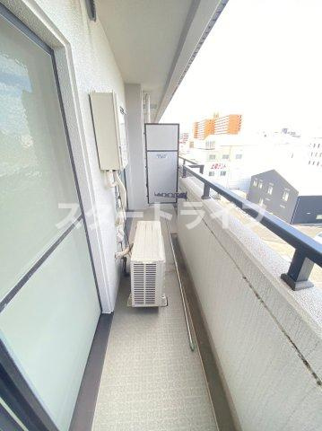 大阪市淀川区木川東４丁目の賃貸マンションのバルコニー