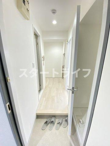 大阪市淀川区木川東４丁目の賃貸マンションの玄関