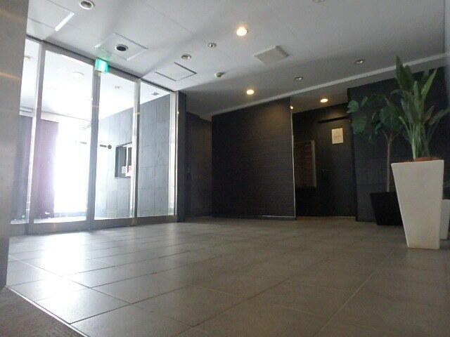 ドゥーエ参宮橋のエントランス