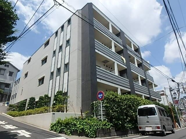 ドゥーエ参宮橋の外観