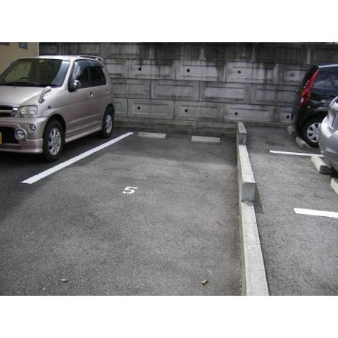 スターブルⅠの駐車場