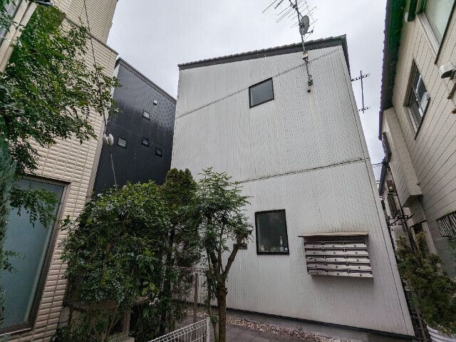 サンフラワーガーデン螢坂の外観