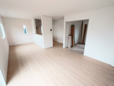 【居間・リビング】 | 秦野市西田原　限定１棟　新築住宅