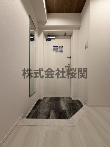 レジディア入谷の玄関