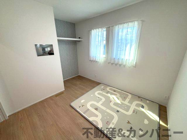 伊予市下吾川の新築戸建の洋室|個人の部屋や寝室として使える洋室です