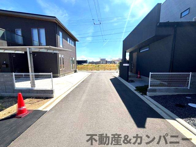 伊予市下吾川の新築戸建の前面道路含む現地写真|前面道路含む現地写真です