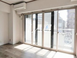 【居間・リビング】 | メゾン馬込 | 洋室のお部屋です。