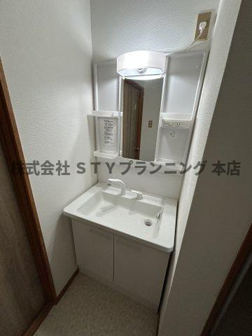 仲介手数料0円！サンシャイン岩倉の洗面所