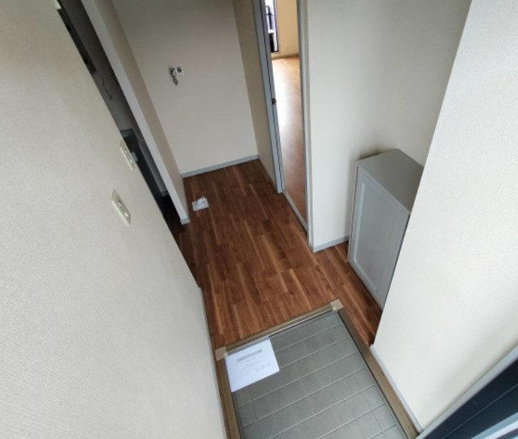 イーストヒルズの玄関|別部屋参照