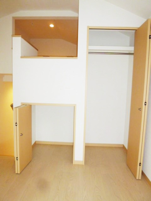 グランデ都立大の収納