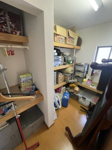 弥生町戸建ての収納