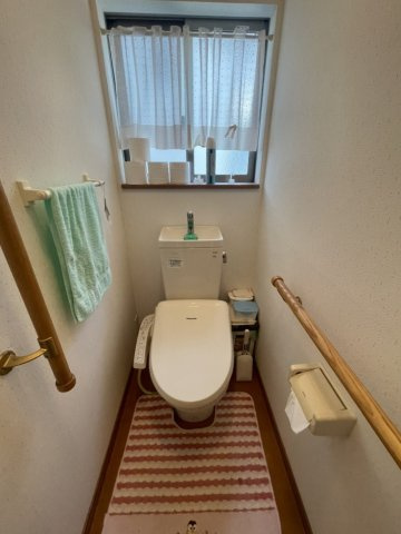 弥生町戸建てのトイレ