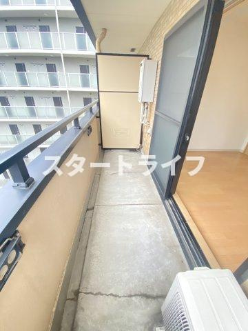 大阪市東淀川区東中島２丁目の賃貸マンションのバルコニー