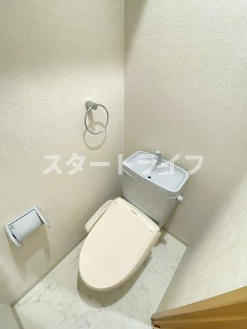 大阪市東淀川区東中島２丁目の賃貸マンションのトイレ
